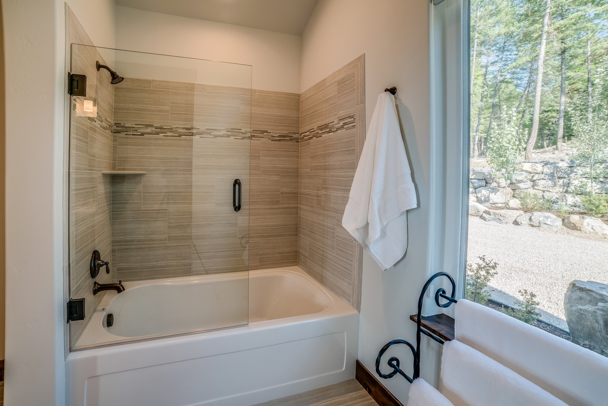 Shower & Tub Installation in Amelia Court House